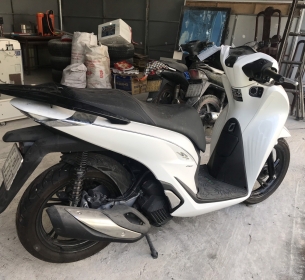 Lô số 1: 01 Xe mô tô hiệu SH, gắn biển số 92B1 – 47337, nhãn hiệu HONDA, số loại: SH150i.(xe không có giấy đăng ký xe) là tài sản tịch thu sung công quỹ Nhà nước của Sở Tài chính Quảng Nam_L3