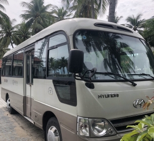 Xe ô tô khách nhãn hiệu THACO, biển kiểm soát 92H-1789, số loại HUYNDAI COUNTY CRDI