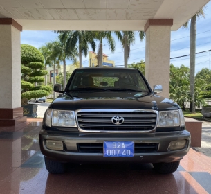 Thanh lý xe ô tô Toyota Land Cruise, màu sơn: xanh, biển số: 92A-007.40, số chỗ ngồi: 08 chỗ, năm sản xuất: 2005, năm đưa vào sử dụng: 2005, số khung: JTEHJ09J-655123089, số máy: 1FZ-0655690 (PL1253)