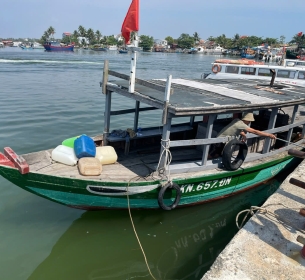 Thanh lý 01 (Một) Tàu công vụ thủy sản đã qua sử dụng, số đăng ký KN-657-ĐNa; kích thước Lmax: 11,23m; Bmax: 3m; D: 1,2m; d: 0,76m; vật liệu: Gỗ; năm đóng: 2011, năm đưa vào sử dụng: 2015; ký hiệu máy: YANMAR-3TGG3, số máy: CTTG 0852.